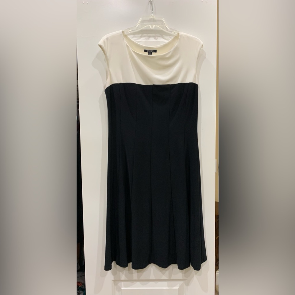 Chaps size Medium fit & flare black and white dress